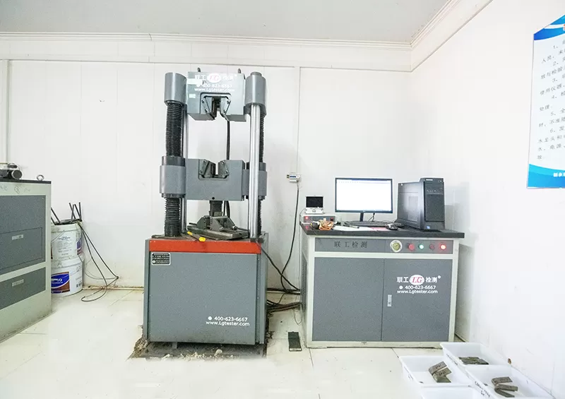 Electro-Hydraulic Servo Universal Testing Machine Electro-Hydraulic Servo Universal Testing Machine